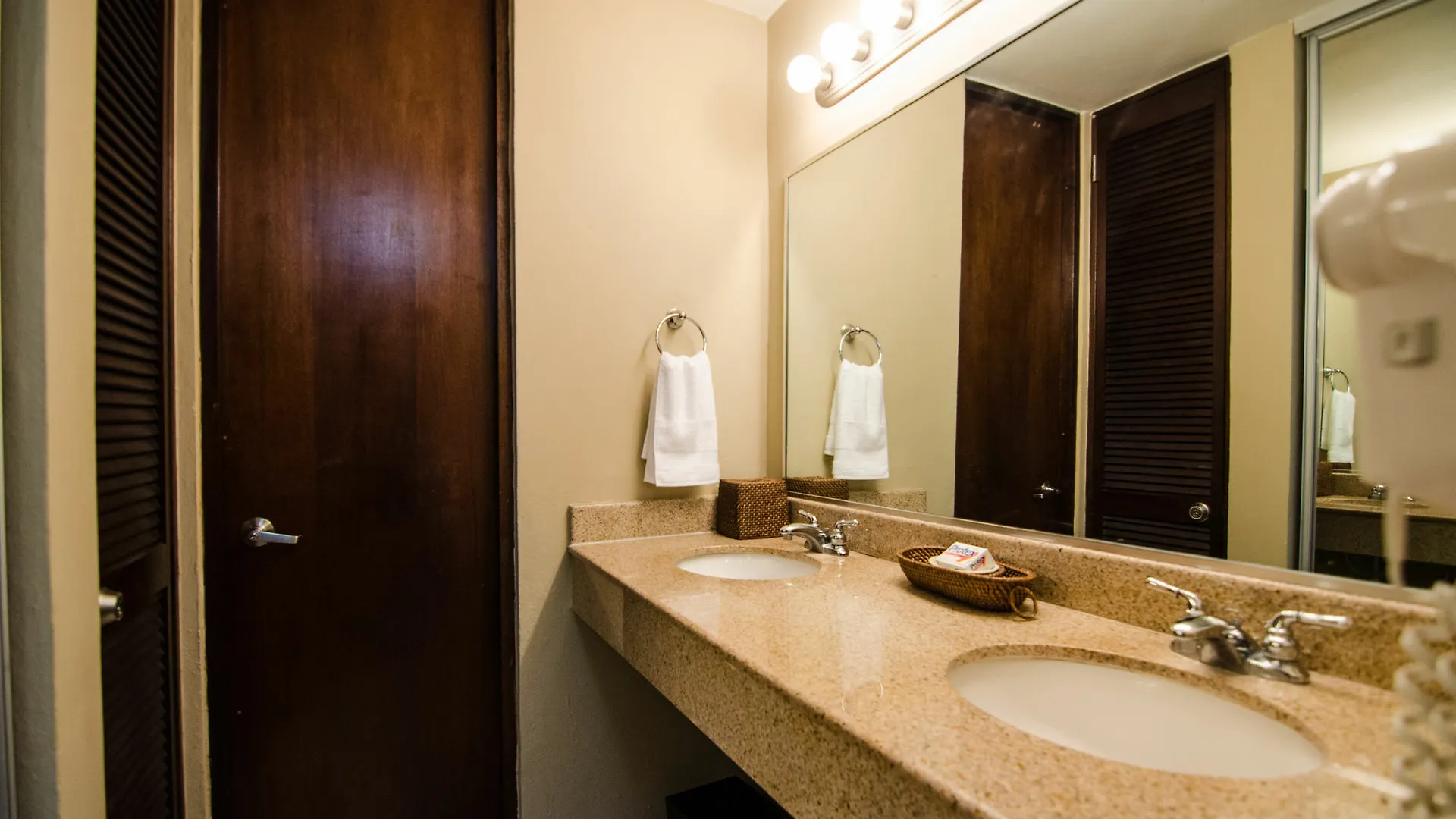 Costa Bonita Villas - Bldg 15 - Ocean View Studio - Resort Pool - Culebra, Pr Culebra